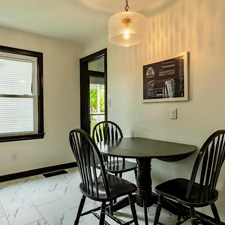 Speedway Finish Line House Villa Indianapolis Exterior photo